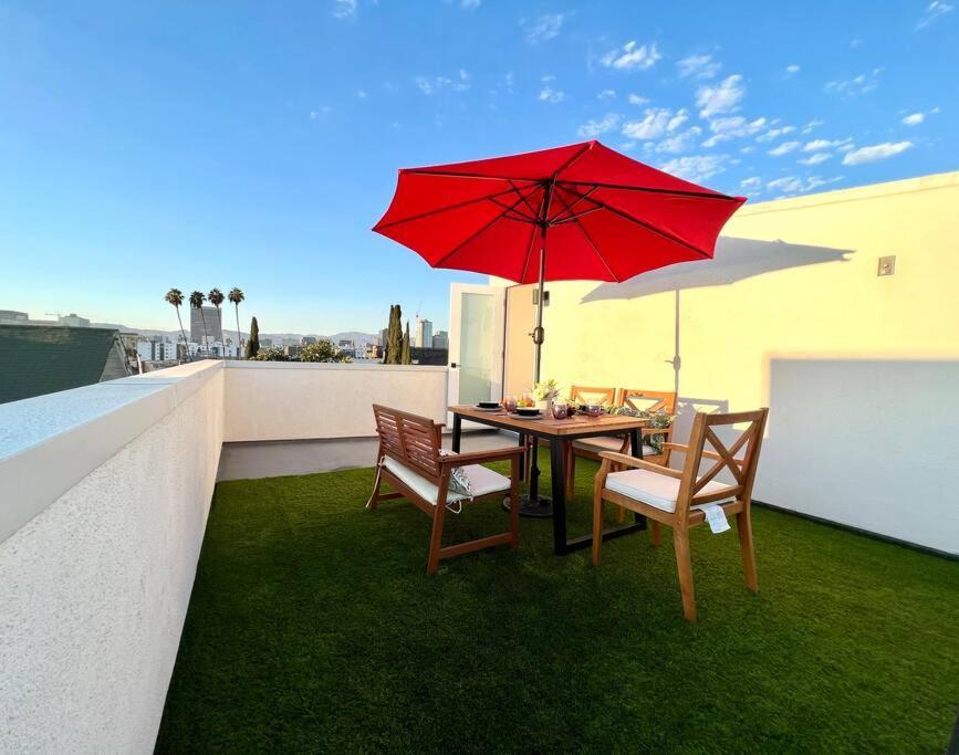 Luxury K-Town Dwelling With Private Rooftop Deck. Los Angeles Exterior foto